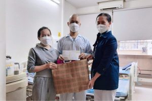 VTCNews - Mạng lưới vì trẻ em ung thư trao học bổng Em ước mong sao 2021 VTCNews - Mạng lưới vì trẻ em ung thư trao học bổng Em ước mong sao 2021