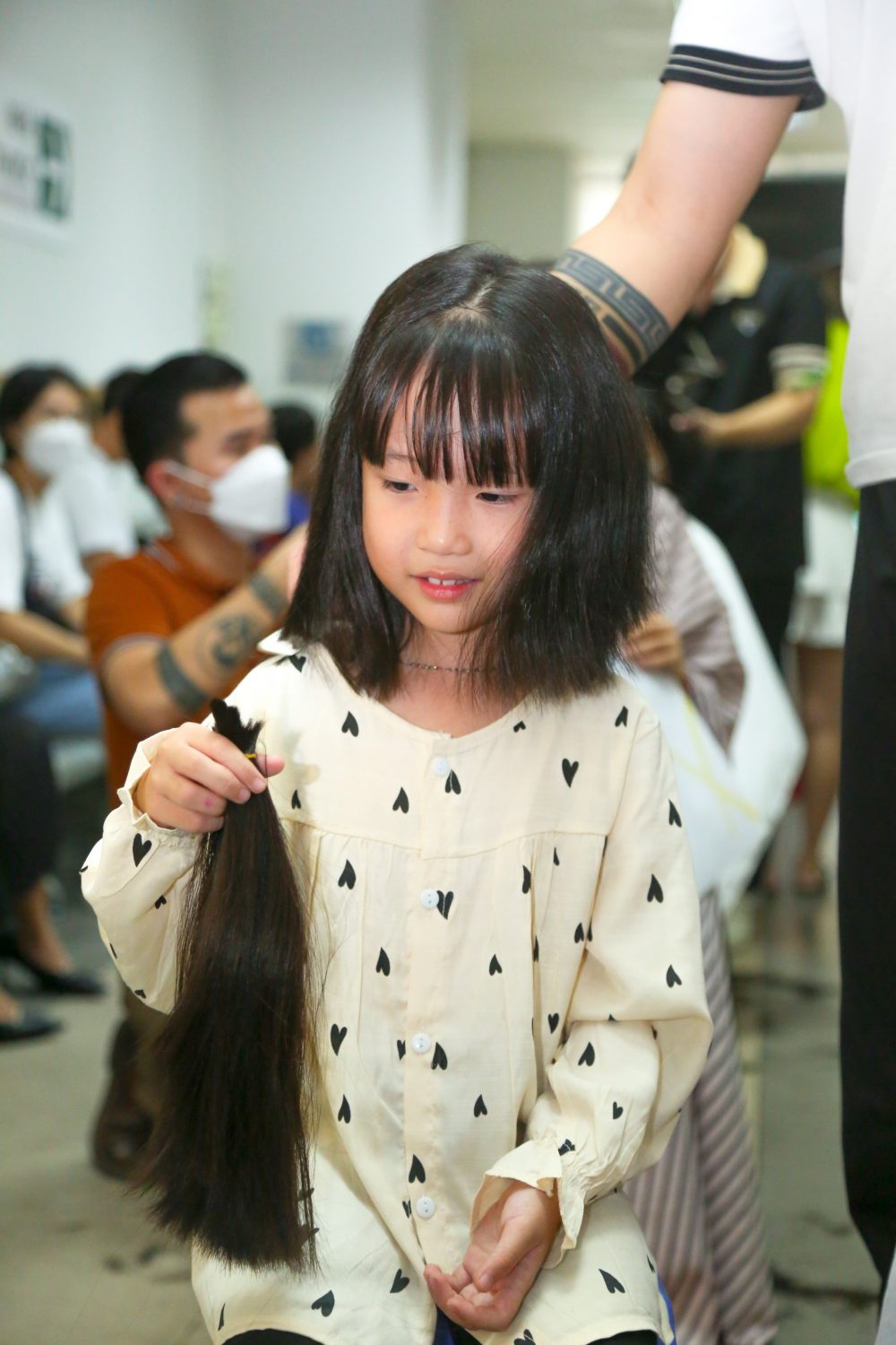 Gần 200 bộ tóc được hiến tặng tại “Trạm tóc ước mơ”