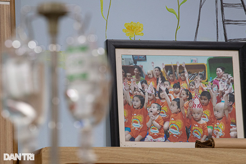 Lớp học đặc biệt của bệnh nhi ung thư máu - Theo báo Dân Trí