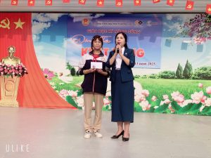 Năm 2025 - Trao 40 suất học bổng “Em ước mong sao” cho học sinh khá/giỏi đã hoặc đang điều trị ung thư Năm 2025 - Trao 40 suất học bổng “Em ước mong sao” cho học sinh khá/giỏi đã hoặc đang điều trị ung thư